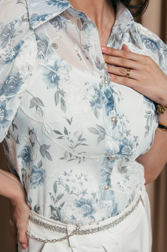 Πουκάμισο μουσελίνα με floral print και κεντημένα λουλούδια