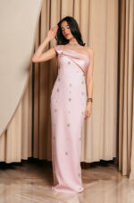 Φόρεμα maxi one shoulder με διακοσμητικές πέτρες baby pink - Image 6