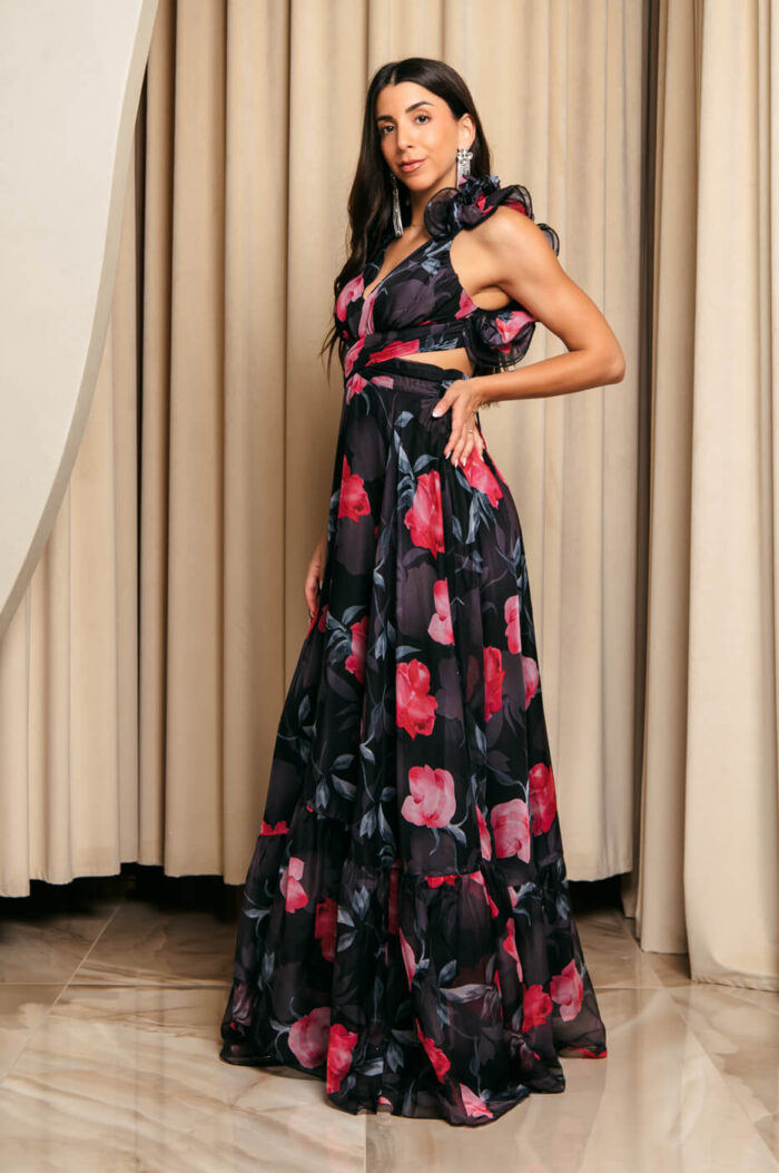 Φόρεμα maxi με floral print και βολάν στους ώμους μαύρο