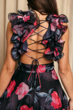 Φόρεμα maxi με floral print και βολάν στους ώμους μαύρο