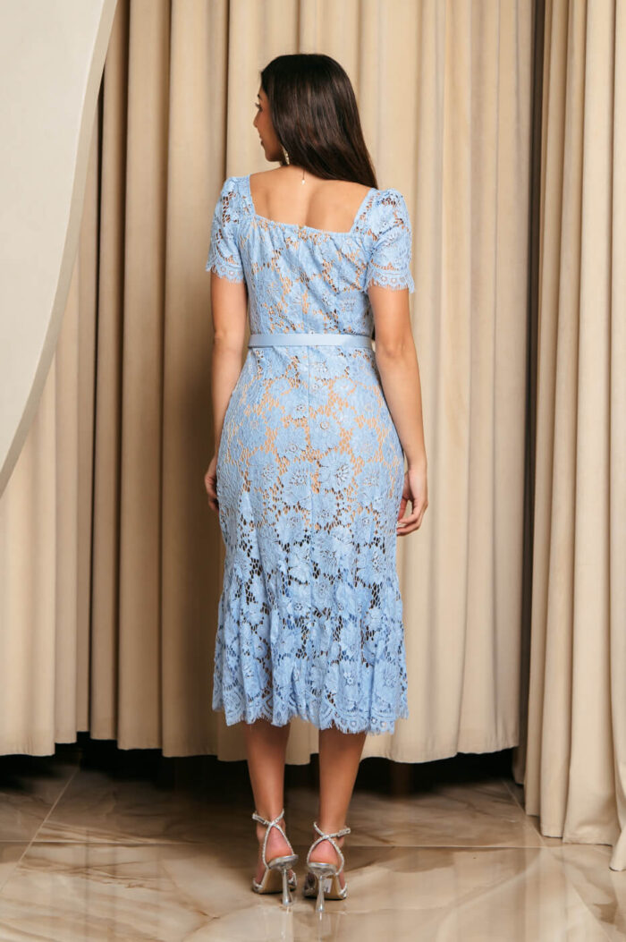 Φόρεμα midi κιπούρ από δαντέλα με floral μοτίβο baby blue