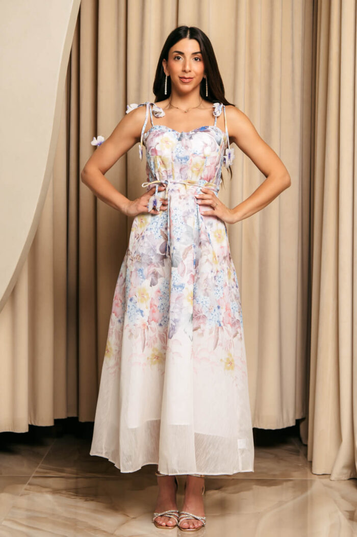 Φόρεμα midi με floral print εκρού και διακοσμητικές πεταλούδες