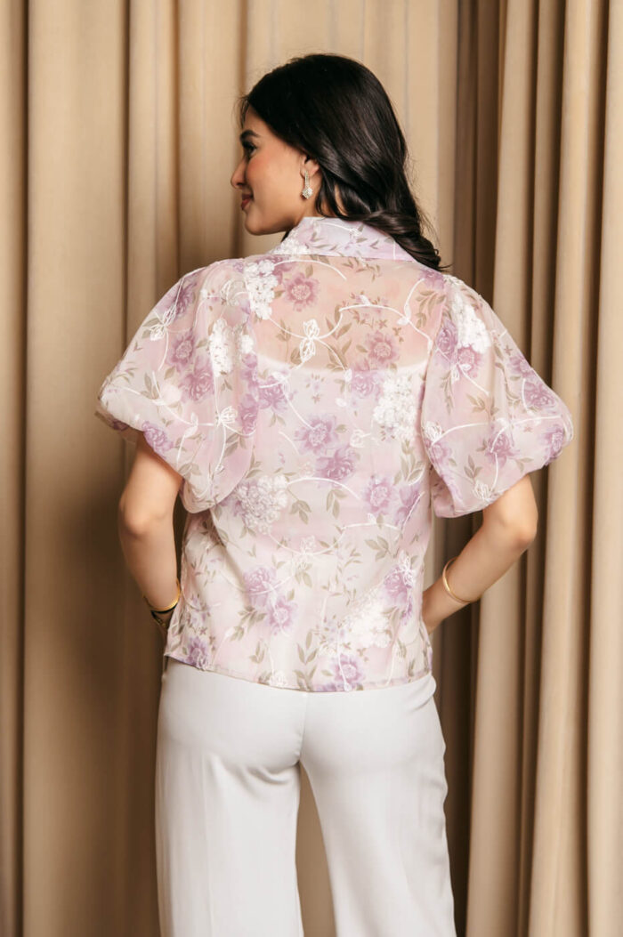 Πουκάμισο μουσελίνα με floral print και κεντημένα λουλούδια λιλά - Image 3
