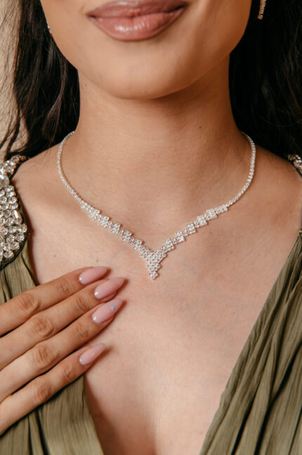 Σετ κολιέ - σκουλαρίκια με στρας ασημί