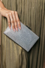 Tσάντα clutch διπλής όψης ασημί