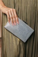 Tσάντα clutch διπλής όψης ασημί