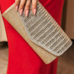 Tσάντα με γλκιτερ και στρας χρυσή