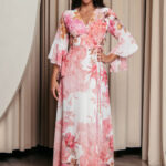 Φόρεμα maxi κιμονό κρουαζέ με ροζ floral print λευκό