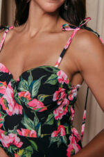 Φόρεμα midi με floral print και επίπεδα μαύρο