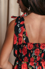Φόρεμα midi με floral print και χοντρές τιράντες μαύρο