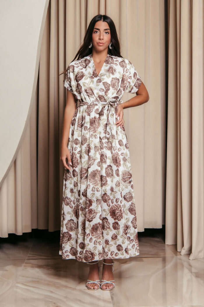 Φόρεμα maxi με καφέ floral print και ανάγλυφες λεπτομέρειες λευκό