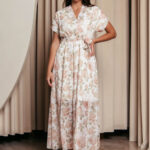 Φόρεμα maxi με ροζ floral print και ανάγλυφες λεπτομέρειες λευκό