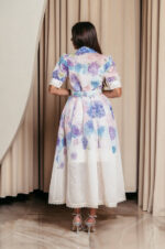 Φόρεμα maxi με floral print τρουκς και δαντελένιες λεπτομέρειες εκρού