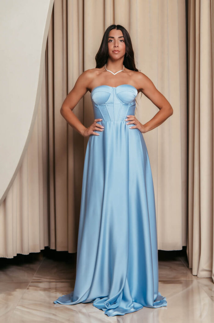 Φόρεμα maxi σατέν στράπλες με σκίσιμο baby blue