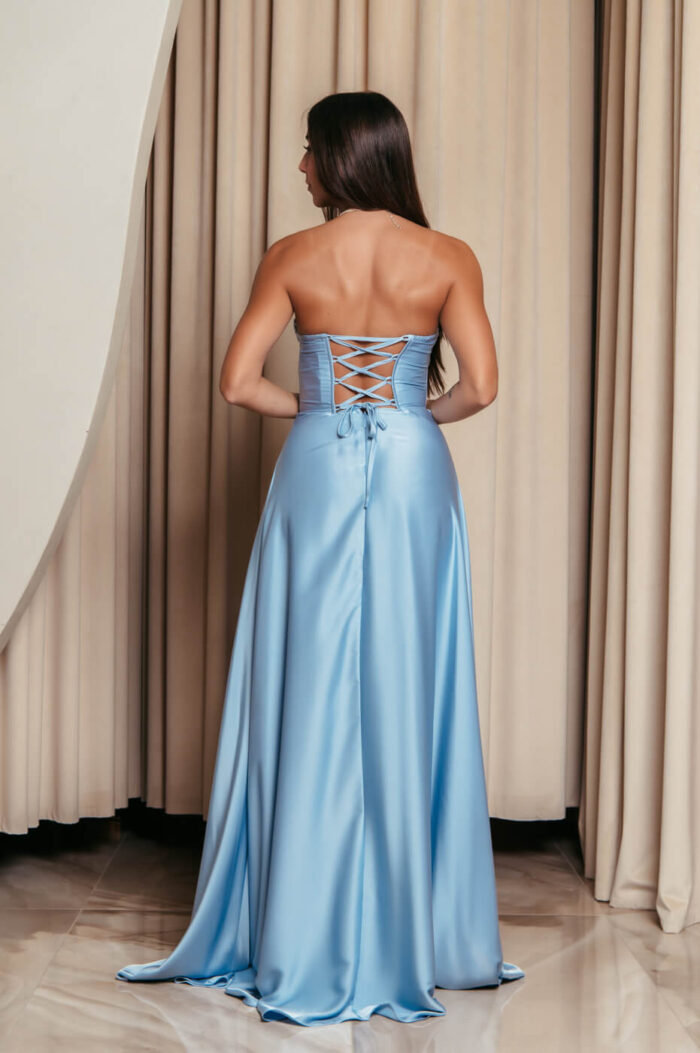 Φόρεμα maxi σατέν στράπλες με σκίσιμο baby blue