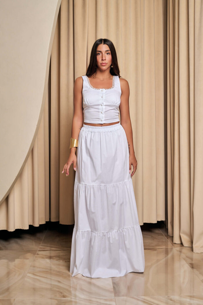 Σετ crop top με κεντημένες λεπτομέρειες - φούστα με επίπεδα λευκό
