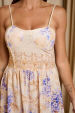 Φόρεμα maxi με μωβ floral print μπεζ - Image 10