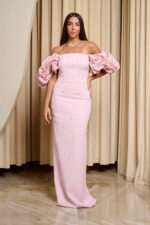 Φόρεμα maxi off shoulder με διακοσμητικές πέρλες baby pink