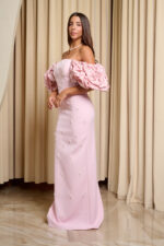 Φόρεμα maxi off shoulder με διακοσμητικές πέρλες baby pink