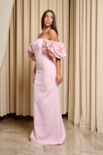 Φόρεμα maxi off shoulder με διακοσμητικές πέρλες baby pink