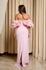 Φόρεμα maxi off shoulder με διακοσμητικές πέρλες baby pink
