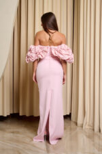 Φόρεμα maxi off shoulder με διακοσμητικές πέρλες baby pink