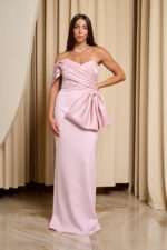 Φόρεμα maxi one shoulder με σατέν πιέτες και φιόγκο baby pink