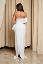 Φόρεμα maxi one shoulder με σατέν πιέτες και φιόγκο λευκό