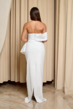 Φόρεμα maxi one shoulder με σατέν πιέτες και φιόγκο λευκό