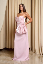 Φόρεμα maxi one shoulder με σατέν πιέτες και φιόγκο baby pink
