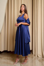 Φόρεμα midi σατέν με τιράντες navy blue - Image 6