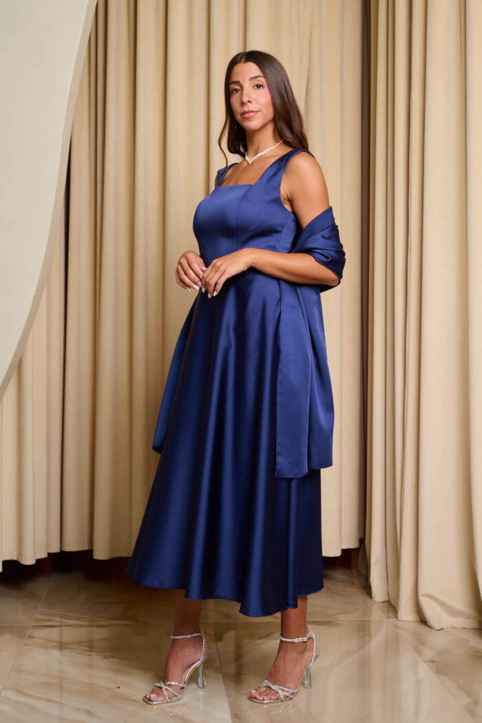 Φόρεμα midi σατέν με τιράντες navy blue - Image 7