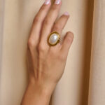 Δαχτυλίδι με οβάλ βάση και πέρλα χρυσό