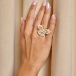 Δαχτυλίδι σε σχέδιο πεταλούδα με στρας και κρυστάλλους χρυσό