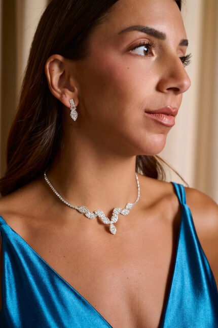 Σετ κολιέ - σκουλαρίκια με σχέδιο φύλλα κρεμαστά με στρας ασημί