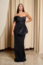 Φόρεμα maxi one shoulder με σατέν πιέτες και φιόγκο μαύρο