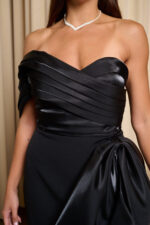 Φόρεμα maxi one shoulder με σατέν πιέτες και φιόγκο μαύρο