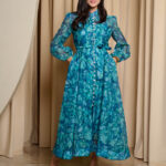 Φόρεμα maxi floral print με μπλέ στρας πετρόλ