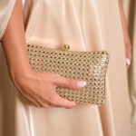Tσάντα clutch με κρύσταλλα χρυσή