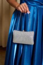 Tσάντα clutch με κρύσταλλα ασημί - Image 4