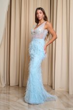 Φόρεμα maxi με κεντημένα στο χέρι στρας και feathers baby blue