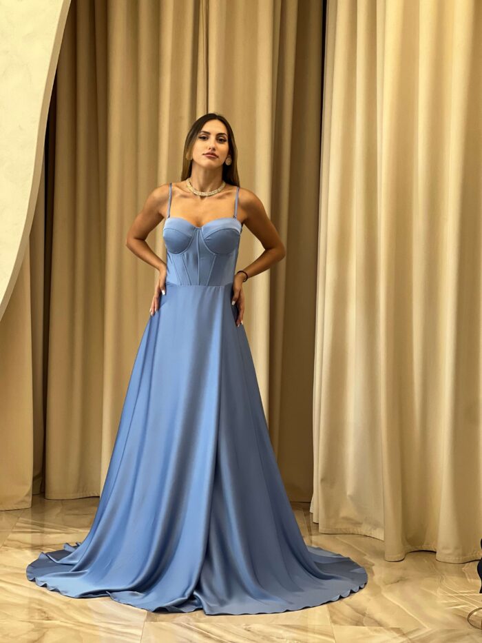 Φόρεμα maxi σατέν στράπλες με σκίσιμο dusty blue