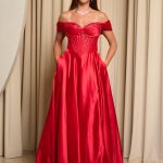 Φόρεμα maxi σατεν off shoulder με κορσέ κόκκινο