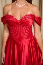 Φόρεμα maxi σατεν off shoulder με κορσέ κόκκινο