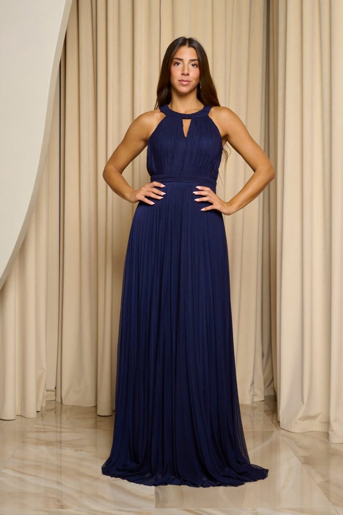 Φόρεμα maxi πλισέ με halter λαιμόκοψη και ραμμένη ζώνη midnight blue - Image 3