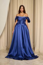 Φόρεμα maxi γυαλιστερή οργάντζα off shoulder με κορσέ midnight blue