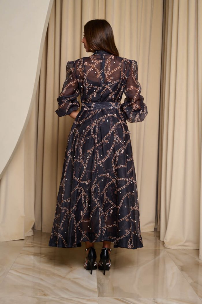 Φόρεμα maxi με chain print και λευκά στρας σε μαύρο