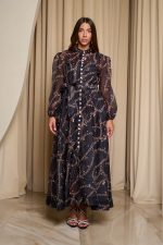 Φόρεμα maxi με chain print και λευκά στρας σε μαύρο