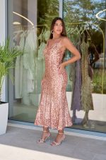 Φόρεμα midi με παγιέτες και λεπτές τιράντες rose gold