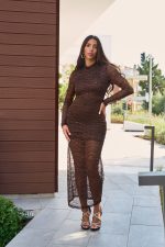 Φόρεμα maxi με δαντέλα και mock neck καφέ